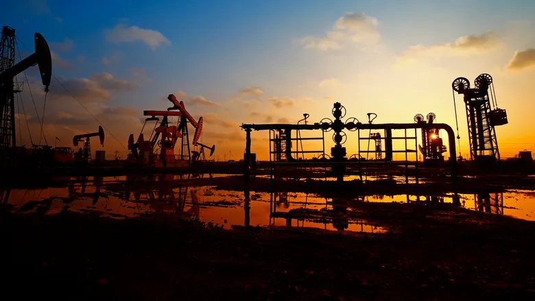 ОПЕК+ готовится к новому увеличению добычи нефти в ноябре