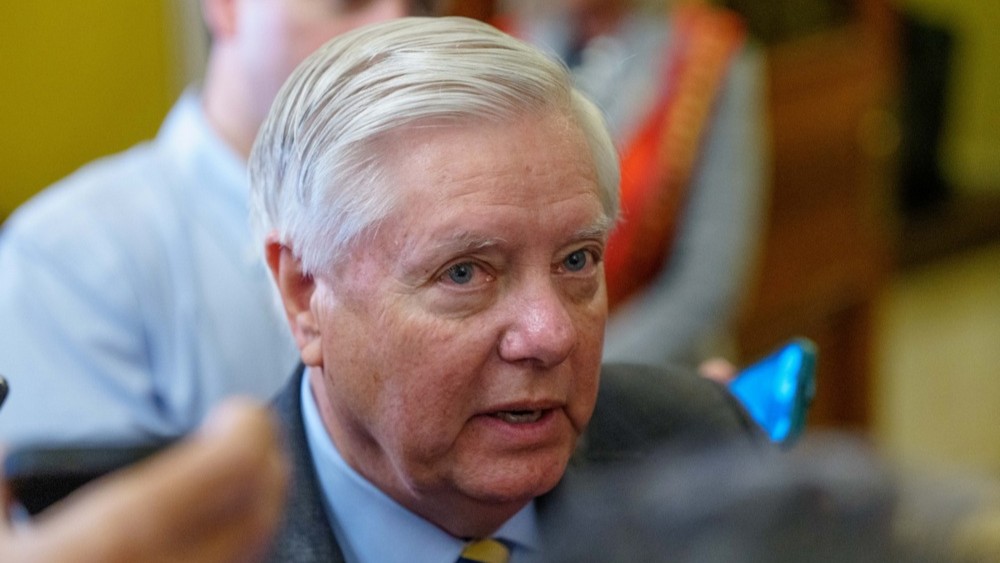 A Trump-aligned senator advocating for sanctions against Russia commented on a potential US peace plan.