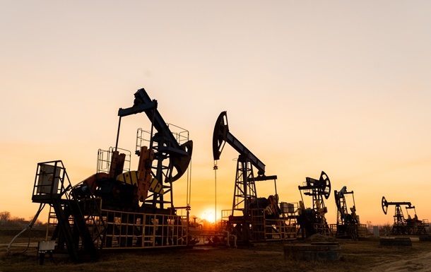 Россию ожидает резкое сокращение добычи нефти и экспорта газа — МЭА