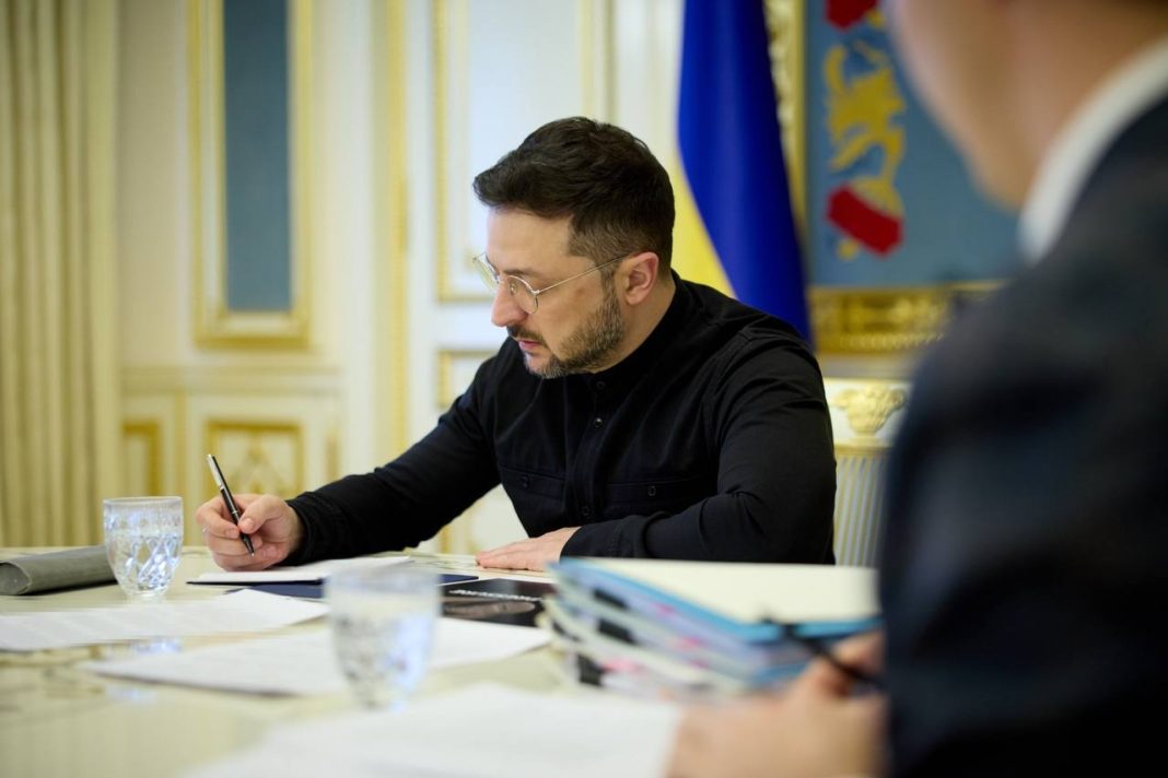 Питання вільної економічної зони на Донбасі вирішуватиме український народ – Зеленський
