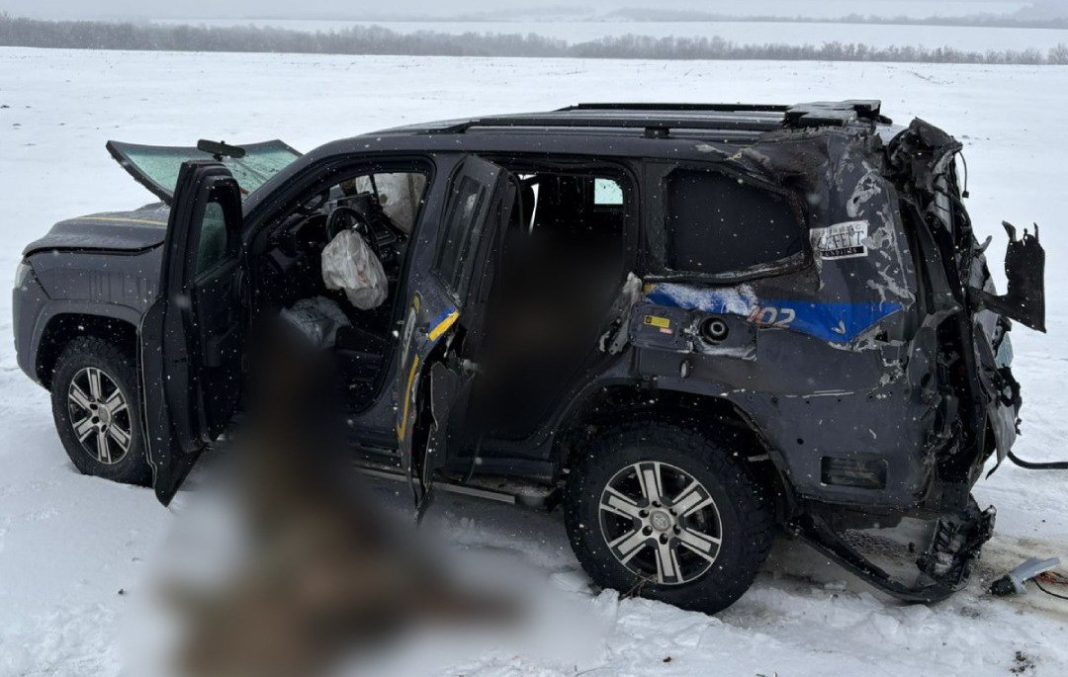 Росіяни обстріляли евакуаційний автомобіль під Куп’янськом – загинули поліцейські, є поранений