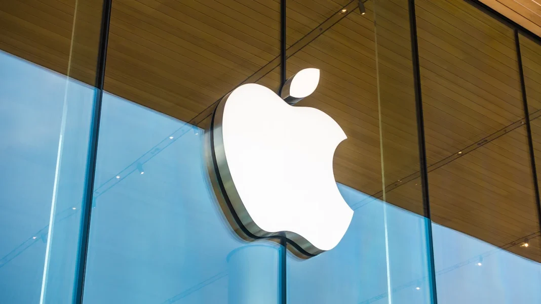 OpenAI може судитися з Apple через ChatGPT: у чому непорозуміння між компаніями