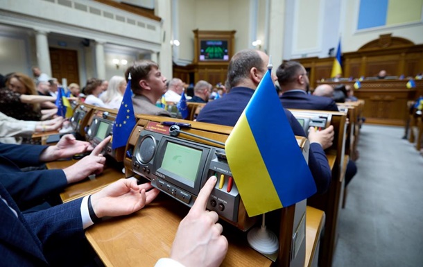 Парламент открыл путь для выделения 1,56 трлн гривен на оборону.