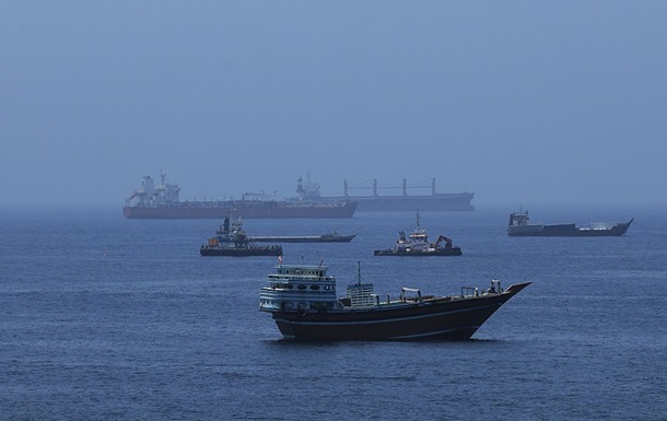 The media reported how the UAE transported oil through the Strait of Hormuz during the war.