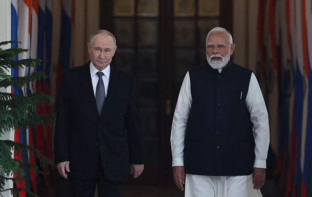 Russian oil producers have approached India with a request to increase gasoline supplies.