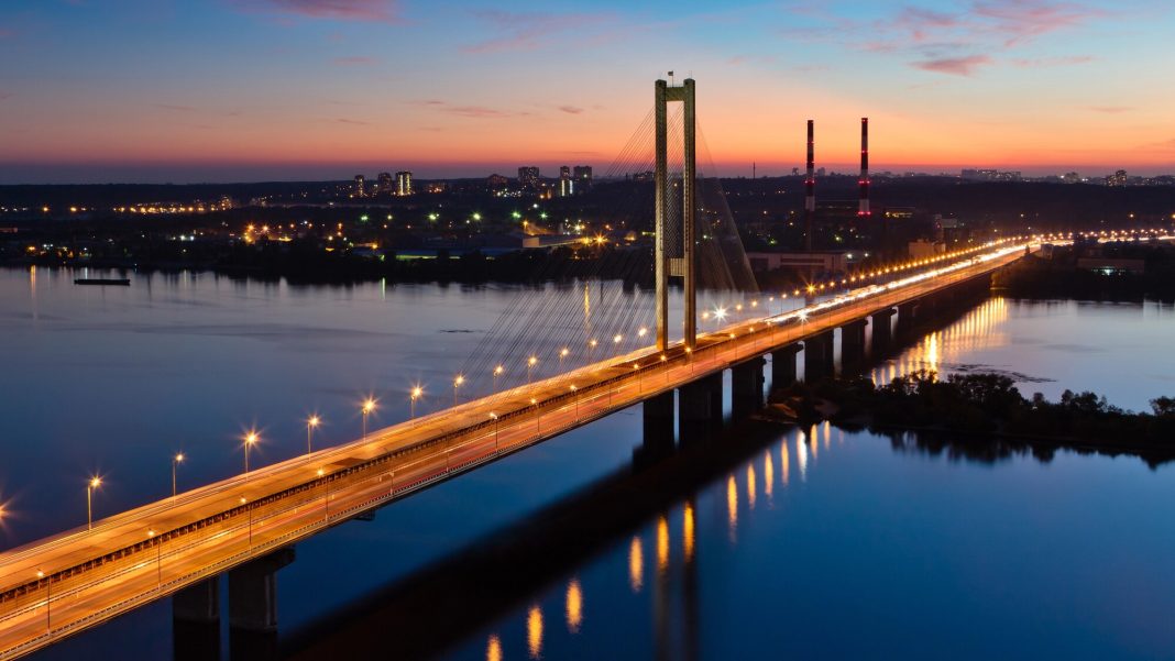kyiv dnipro river bridges